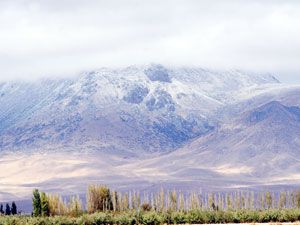 Karadağ ve Küpe Dağı’na yılın ilk karı yağdı