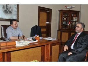 Afyonkarahisar Müftüsü İşliyen, Vali Balkanlıoğlu'nu Ziyaret Etti