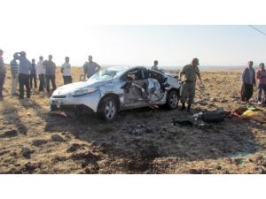 Kavşakta Takla Atan Araç Şarampole Yuvarlandı: 2 Ölü, 8 Yaralı