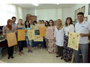 19 Ülkenin Çocukları Komek'te Ebru Öğrendi