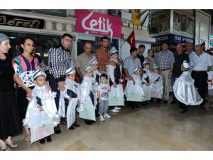 Kapalı Çarşı Esnafı, 75 Çocuğu Sünnet Ettirdi
