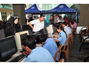 Mavikent Konutları İçin Dar Gelirli Ailelerin Başvuruları Sürüyor