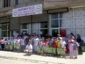 Körfez-der Yetimlere Yardım Elini Uzatıyor