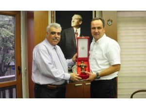 Tayini Çıkan Müftü Akkuş, Belediye Başkanına Veda Ziyaretinde Bulundu