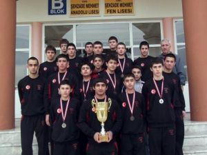 Şehzade Mehmetli Sayan, Yıldızlar Güreş Milli Takımı'na Çağrıldı