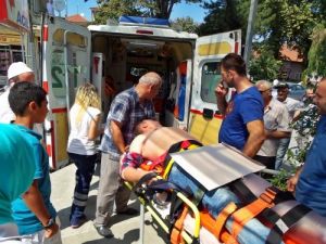 Sapanca'da İki Ayrı Trafik Kazasında 2 Kişi Yaralandı