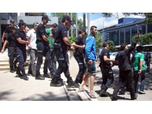 Bursa'da Gezi Parkı Eylemlerinde Olay Çıkaran 55 Kişi Hakkında Dava Açıldı