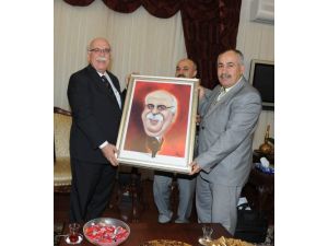 Bakan Avcı’ya Karikatür Sürprizi