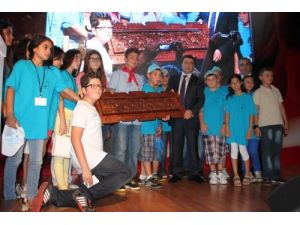 Türk Metal Sendikası Genel Başkanı Kavlak, Erdemir İşçisi İle Buluştu