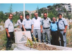 22 Yıl Sonra Şehit Arkadaşlarını Ziyaret Ettiler