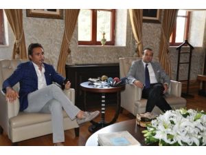 Bakan Bağış: Bebekleri Kimyasalla Öldüren Değil Müslüman, İnsan Bile Olamaz
