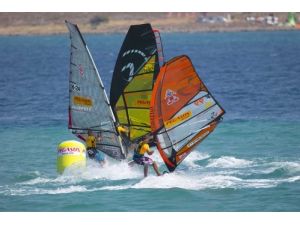 Windsurf Dünya Kupası'nda Alaçatı, Rüzgar Ve Sörf 3'lüsüyle Yeniden Buluştu