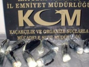 Çorap İçinde Uyuşturucu Ele Geçirildi