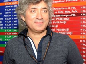 Prof. Özkan, Yüz Nakli Yaptığı Hastaya 'Konuşsun' Diye Dilde Nakletti