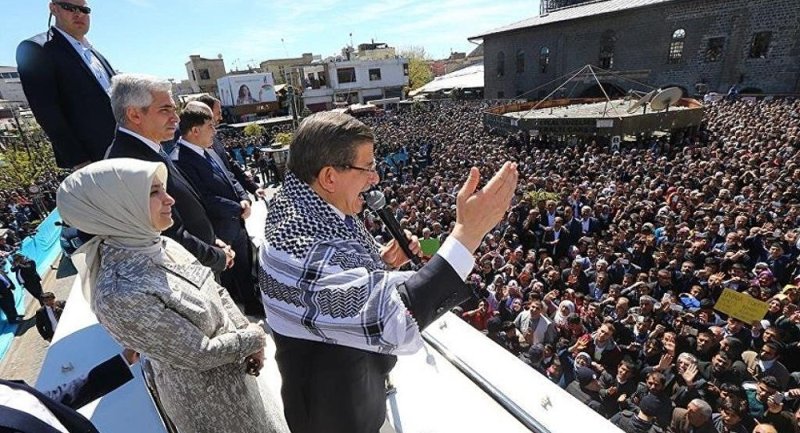 Davutoğlu, partisinin duyurusunu Diyarbakır'da yapacak