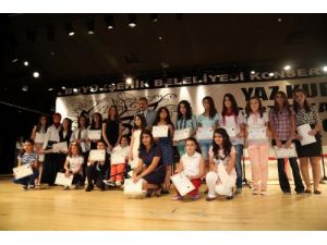 Büyükşehir Belediye Konservatuvarı Yaz Dönemi Mezunlarını Uğurladı