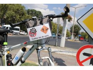 Trakya'yı Dolaşan Bisikletçiler: Trafikte Bisikletliler De Var Lütfen Saygı