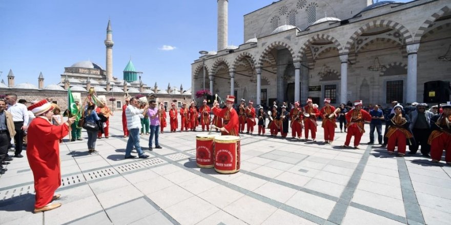 Konya’da Özel Gençler Mehter Takımı’nın konserleri ilgiyle takip ediliyor