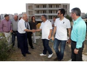 Başkan Fethi Yaşar, Site Sakinlerini Dinledi