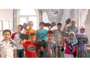Kur’an Öğrenen Çocuklara Tablet