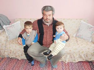 İşsiz ve hasta iki baba