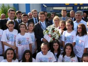 Bakan Kılıç, Trabzon’daki Spor Tesislerinde İncelemelerde Bulundu