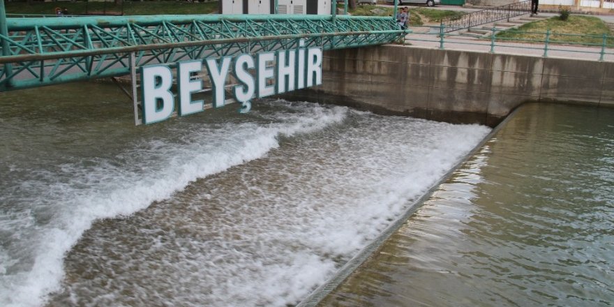 Beyşehir Gölü’nden tarımsal alanlara su akışı başladı