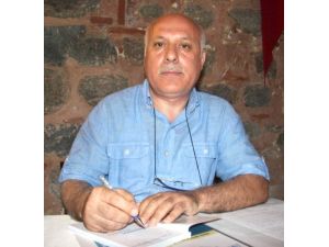 Mahkeme Oy Birliği İle Kemal Bayraktar'ı Görevine İade Etti