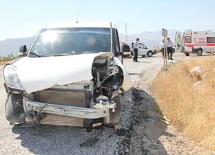 Konya'da trafik kazaları: 4 yaralı