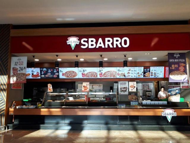 Sbarro’dan “patatesli pizza” artık Kent Plaza ve Novada AVM’de