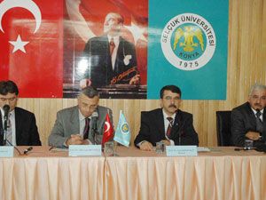 Kadınhanı MYO’da panel