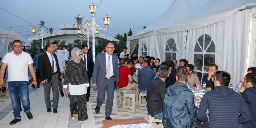 Meram Belediyesi ailesi iftarda buluştu