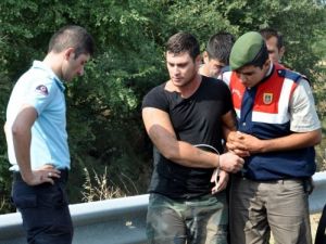 Cezaevi Memurunu Bıçaklayan Mahkum Tarlada Yakalandı