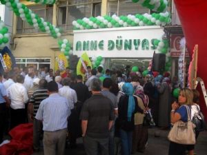 Anne Dünyası'nın 12. Şubesi Turhal'a Açıldı