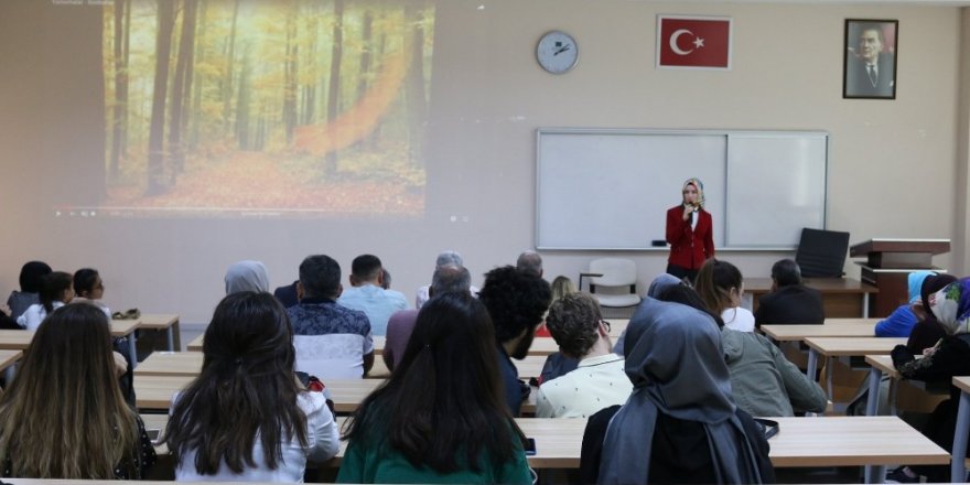 KTO Karatay’da “Bir Hakk Aşığı Ladikli Ahmet Hüdai” söyleşisi