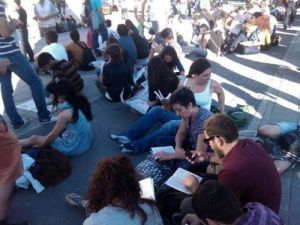 'Bir Kitap Bin Umut' Projesi 'Umut' Olmaya Devam Ediyor