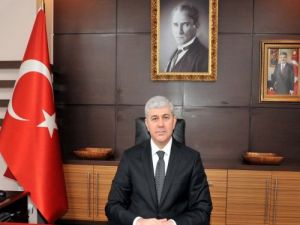 Vali Erden: 30 Ağustos Zaferi, Türk Milletinin En Şanlı Günlerinden Birisidir