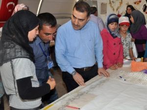 Başkan Çelikcan, Suriyelilerin Kaldığı Çadırkenti Ziyaret Etti
