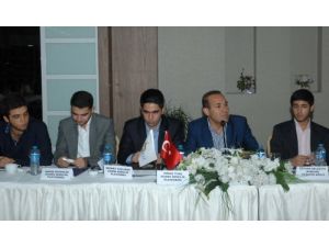 Başkan Sözlü, Gençlerle Adana'nın Sorunlarını Tartıştı