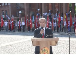 30 Ağustos Zafer Bayramı Ve Türk Silahları Günü Tüm Yurtta Coşkuyla Kutlanıyor