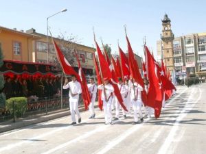 30 Ağustos Zafer Bayramı Ve Türk Silahları Günü Tüm Yurtta Coşkuyla Kutlanıyor