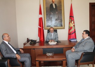 Fahri konsoloslar Vali Erol’u ziyaret etti
