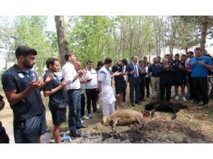 Erzurum Büyükşehir Belediyespor, Sezona Kurban Kesimiyle Başladı