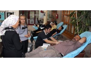 Uşak'ta Kan Bağışı İçin Yarıştılar