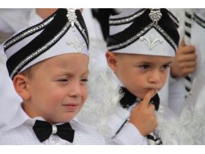 Beşiktaş Taraftarları 40 Çocuğu Sünnet Ettirdi