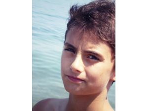 Kazada Ölen Anne Ve Oğlu Toprağa Verildi