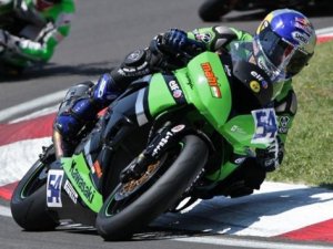 Kenan Sofuoğlu sonunu getiremedi