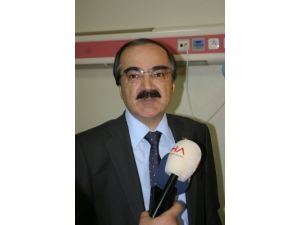 Savaşta Yaralanan Suriyeli Çocuklar, Vali Ve Eşini Duygulandırdı