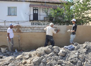 Karaman'da tarihi sokaklar yenileniyor