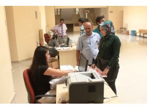 Fırat Üniversitesi'nde Kayıt Heyecanı